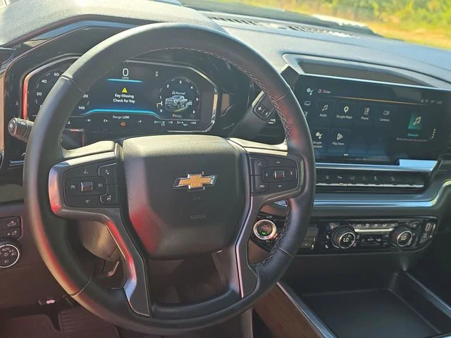 Used 2024 Black Chevrolet High Country image 16