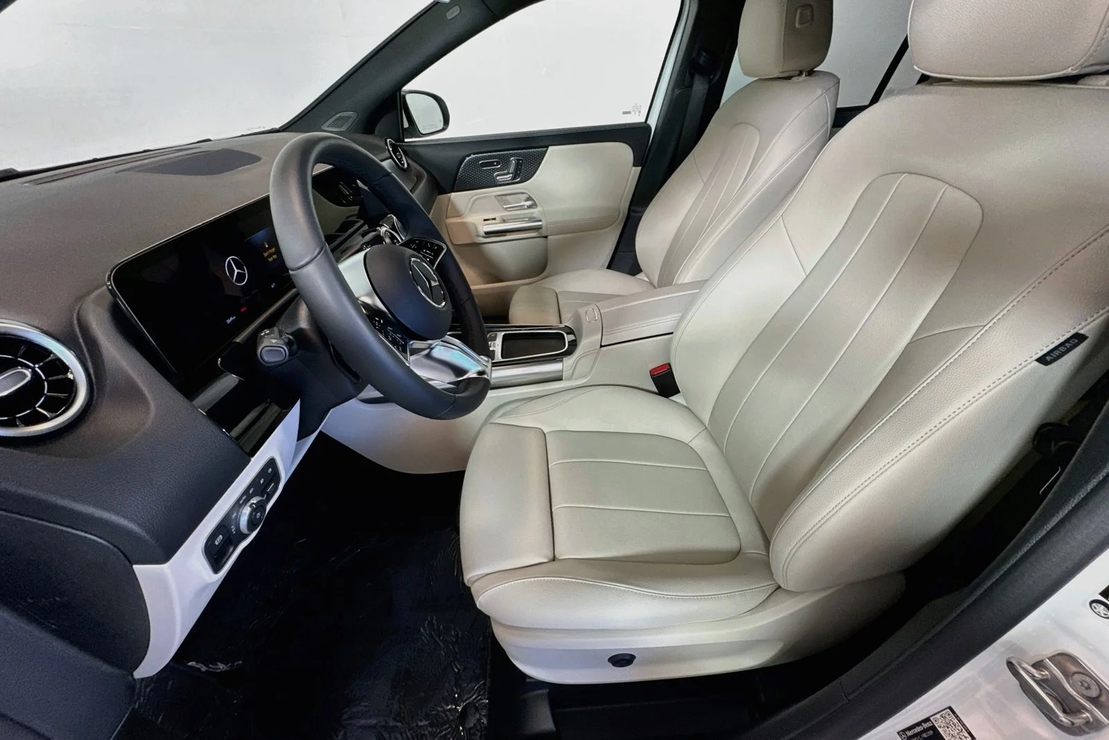 Used 2026 Polar White Mercedes-Benz GLA 250 image 18
