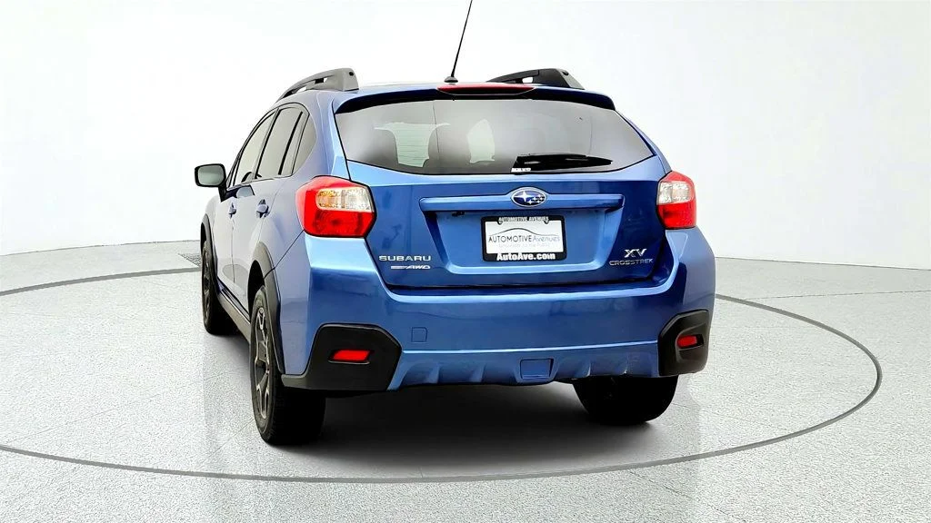 Used 2015 Quartz Blue Pearl Subaru 5dr CVT 2.0i Premium image 6