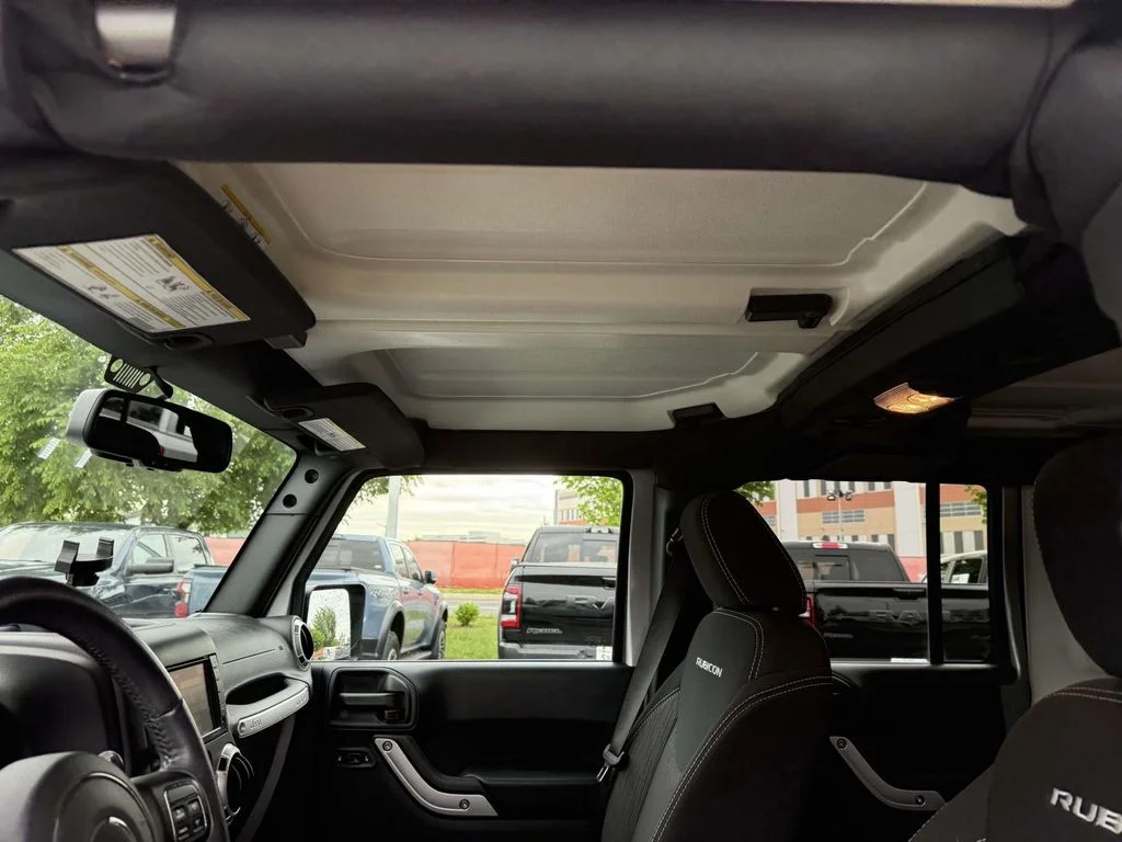 Used 2016 Silver Jeep Unlimited Rubicon image 5