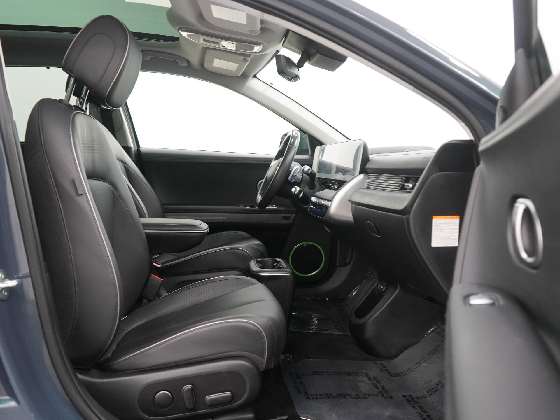 2024 Hyundai IONIQ 5 Limited - Photo 12