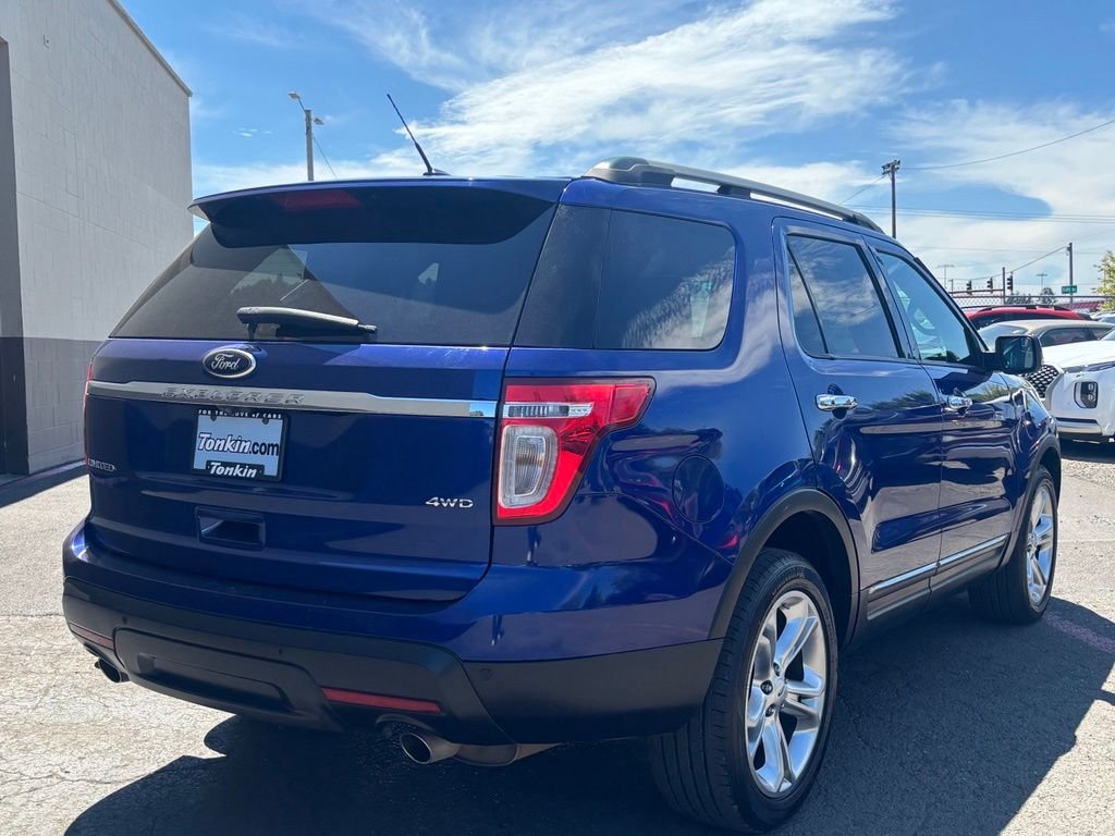 Used 2014 Blue Metallic Ford Limited image 5
