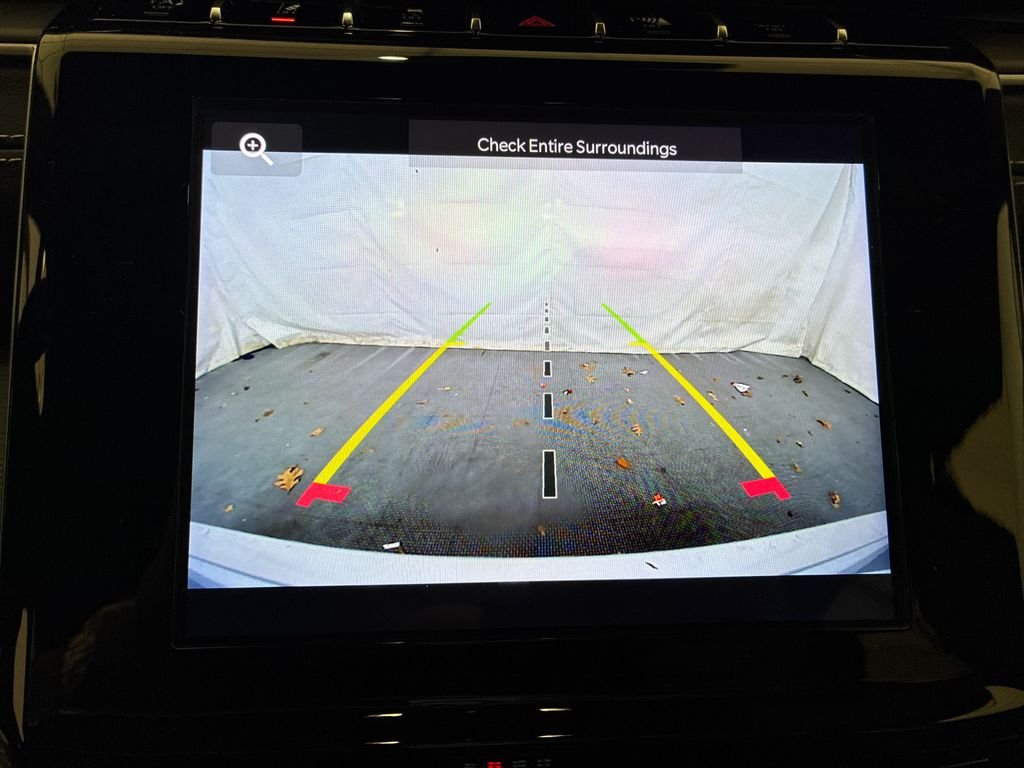 Used 2023 Silver Jeep Altitude X image 27