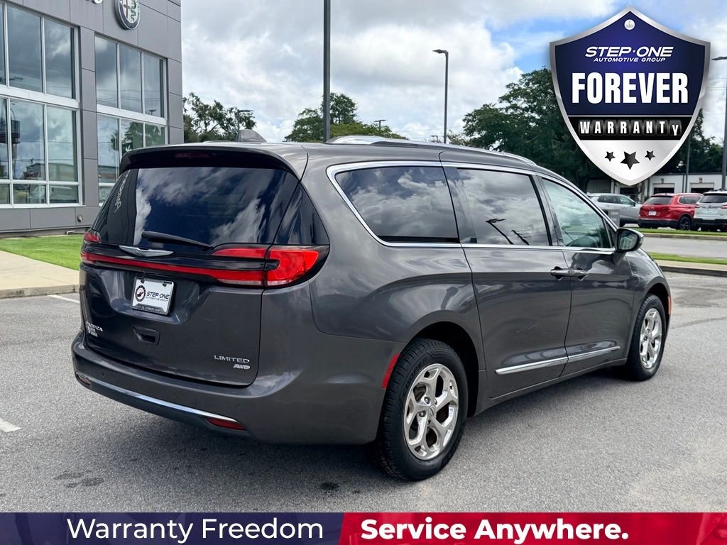 Used 2021 Gray Chrysler Limited image 7