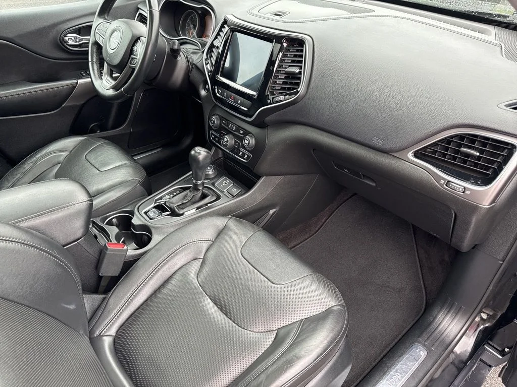 Used 2019 Black Jeep Limited image 27