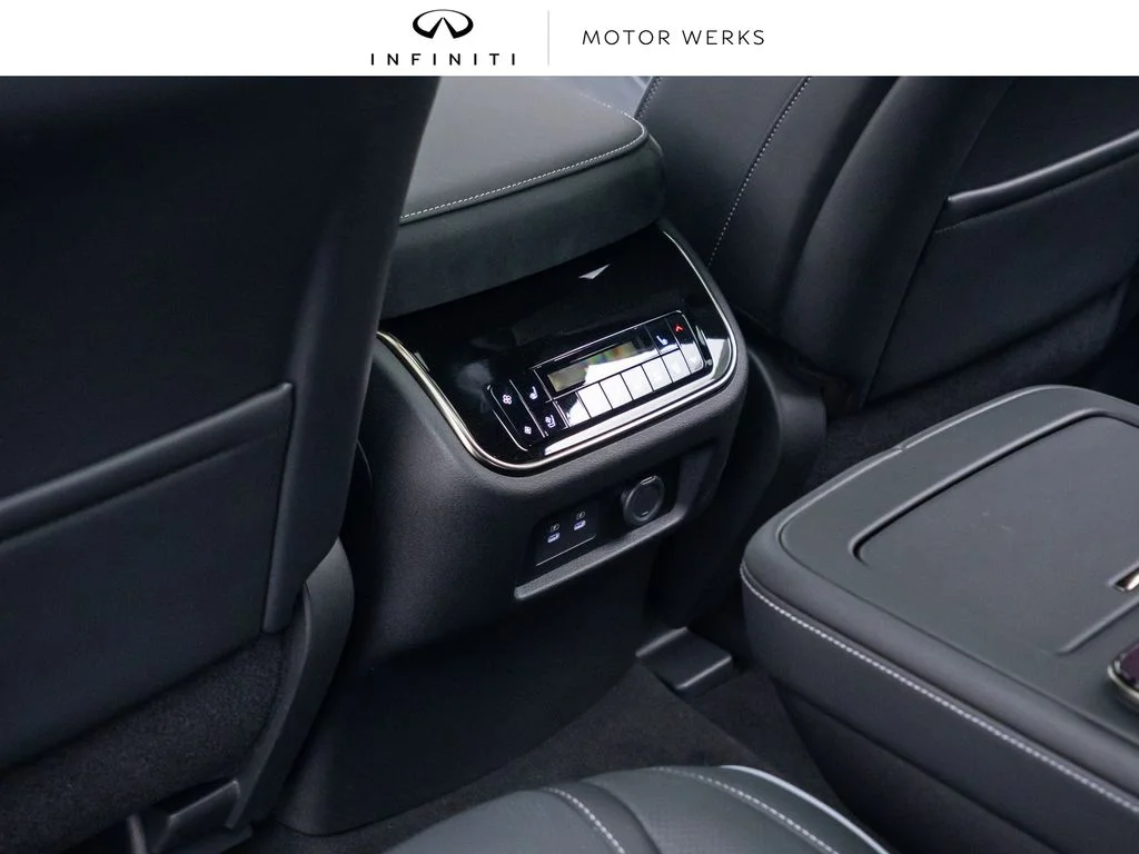 New 2027 White INFINITI AUTOGRAPH image 19
