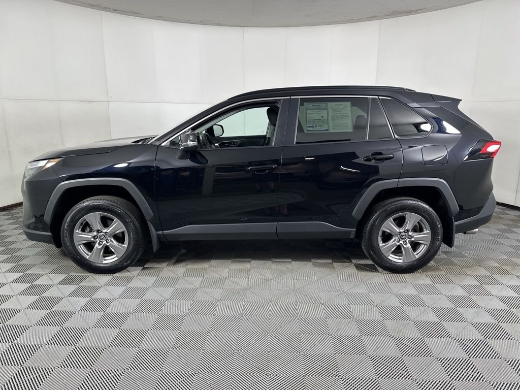 Used 2022 Black Toyota XLE image 27