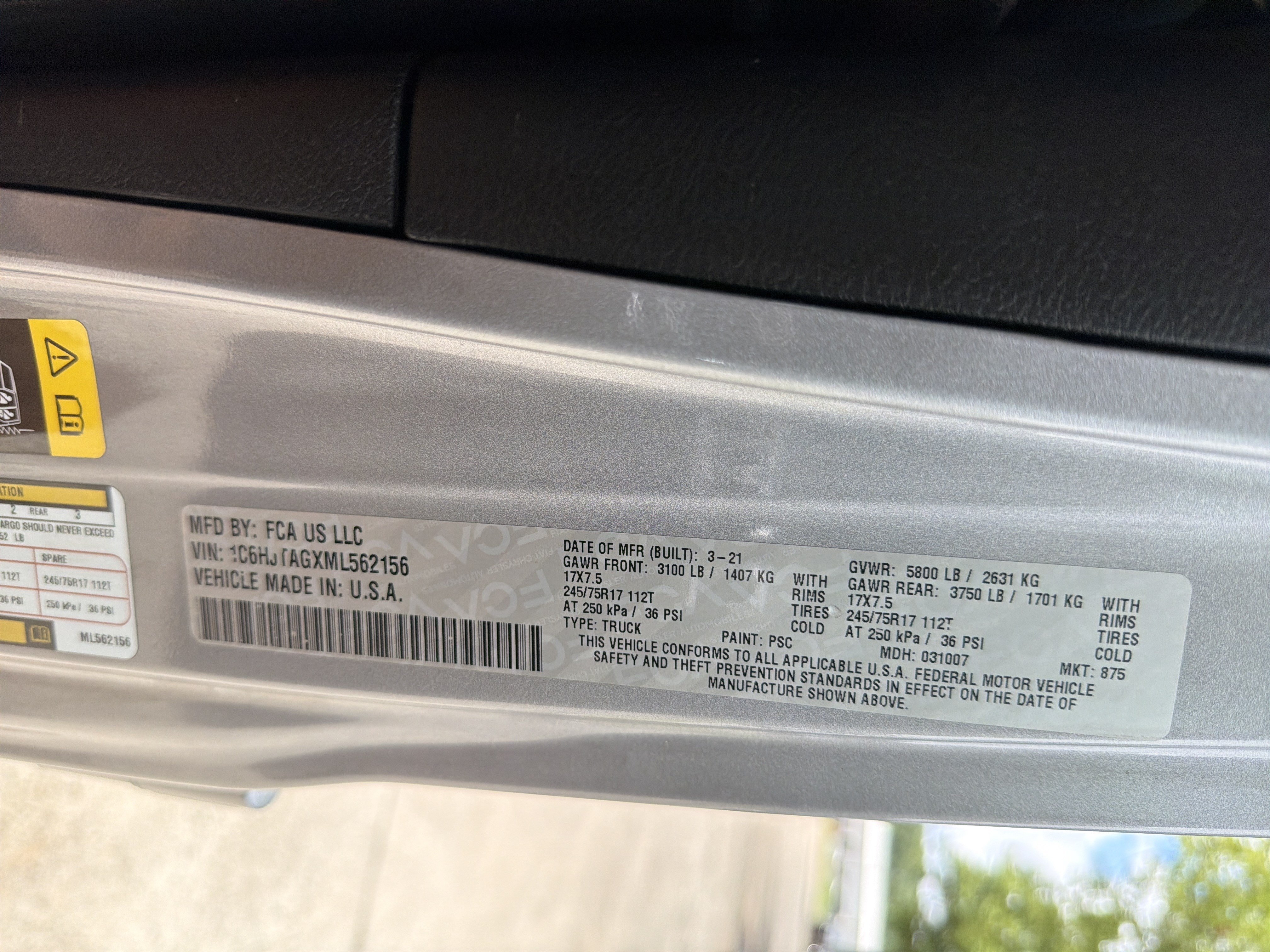 Used 2021 Billet Silver Metallic Clearcoat Jeep Sport S image 32