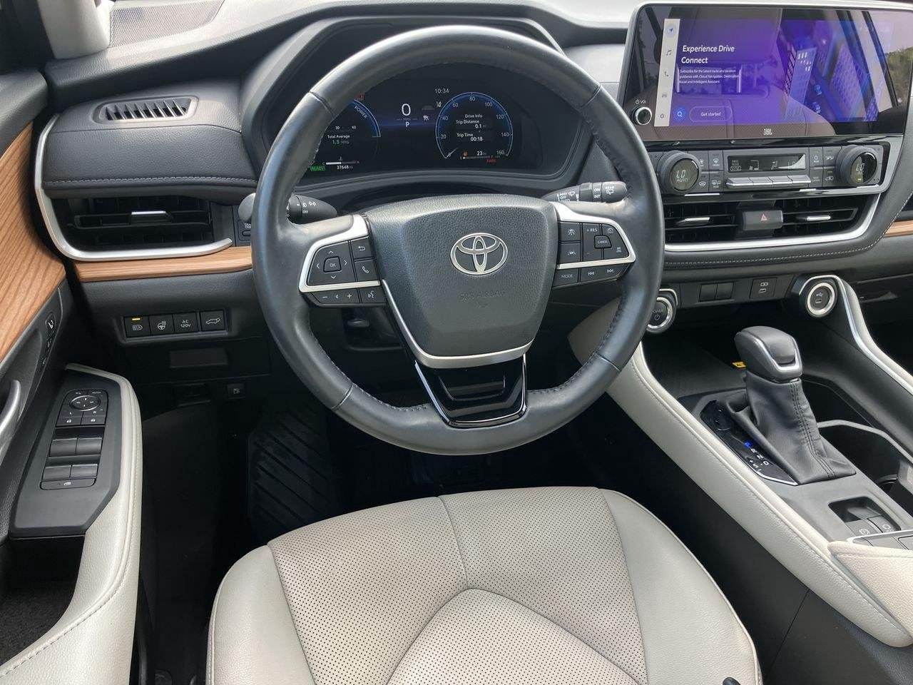 Used 2024 White (Wind Chill Pearl) Toyota Limited AWD image 15