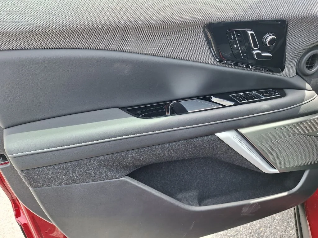 2026 Cadillac OPTIQ Sport - Photo 34