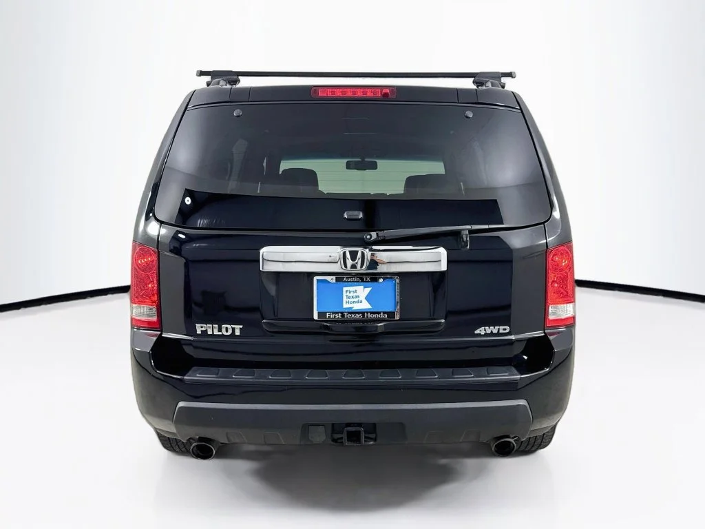 Used 2011 Crystal Black Pearl Honda EX-L image 6