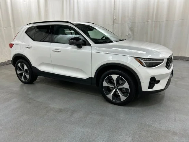 2024 Volvo XC40