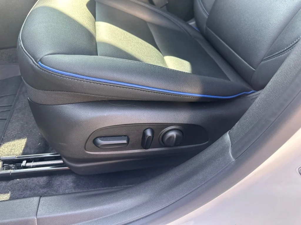 2025 Buick Envista Sport Touring - Photo 9