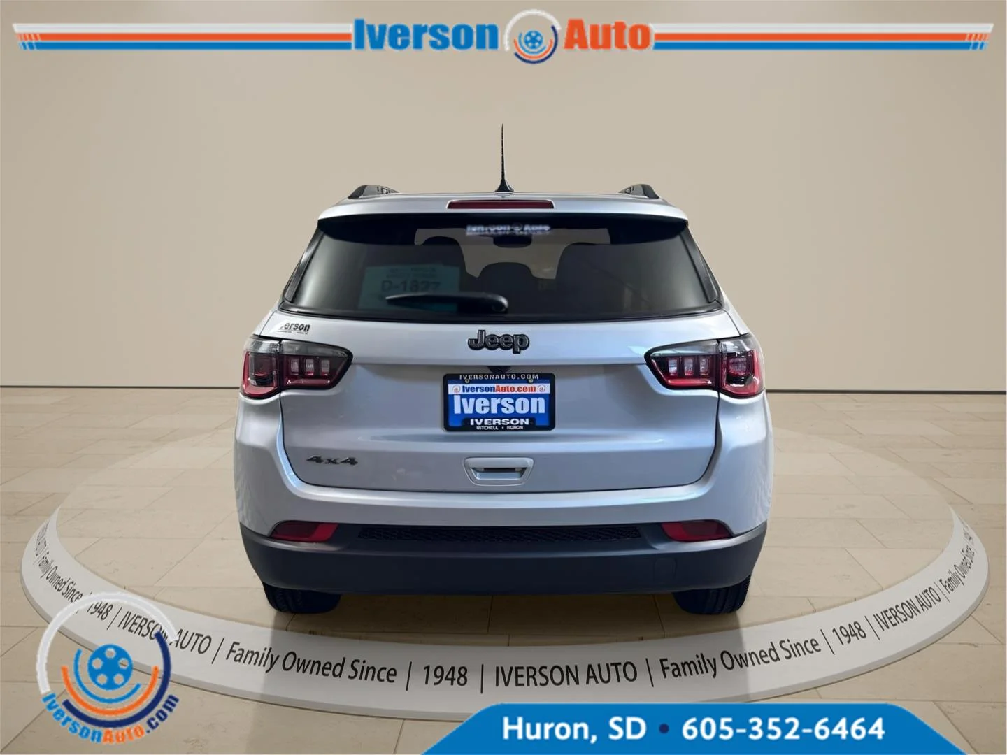 New 2026 Silver Zynith Metallic Clear-Coat Exterior Paint Jeep Latitude Altitude image 9