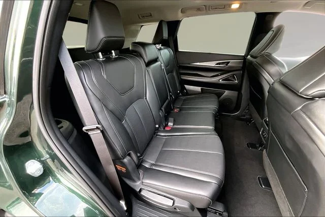 Used 2026 Green INFINITI LUXE image 21