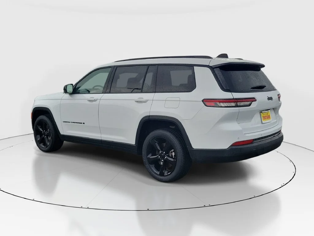 Certified Used 2023 White Jeep Altitude image 3