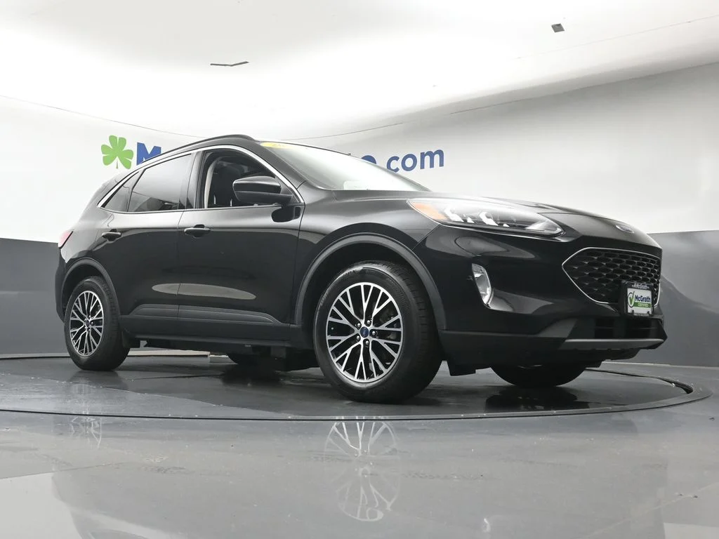 Used 2021 Black Ford SEL image 25