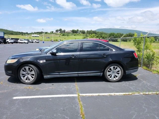 2011 Ford Taurus Limited FWD's photo