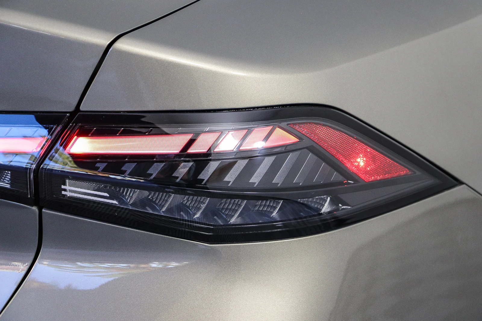 New 2027 Imperial Bronze Nissan SV image 9