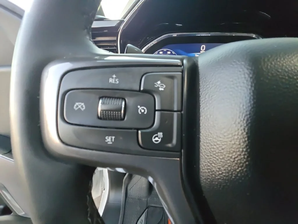 Used 2025 Beige Chevrolet High Country image 26