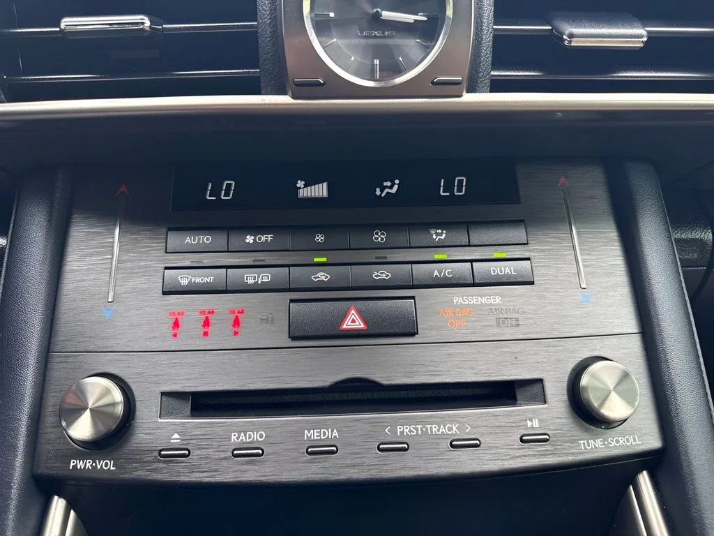 Used 2020 White Lexus 350 image 11