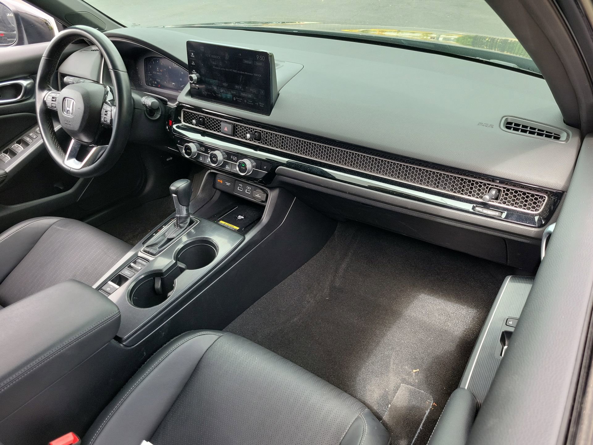 2023 Honda Civic Hatchback Sport Touring - Photo 46