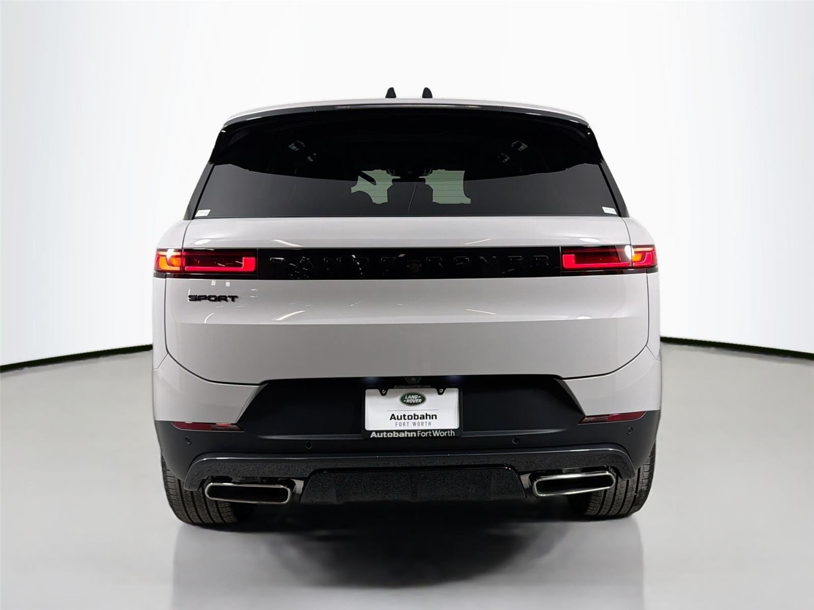 New 2026 Borasco Grey Land Rover SE P360 image 6