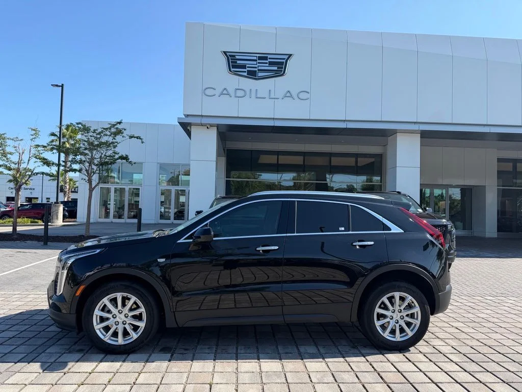2023 Cadillac XT4 Luxury's photo