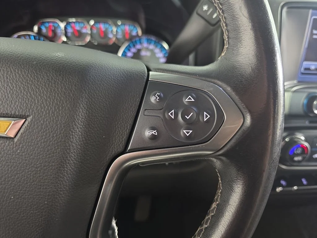 Used 2016 Silver Ice Metallic Chevrolet LT image 16