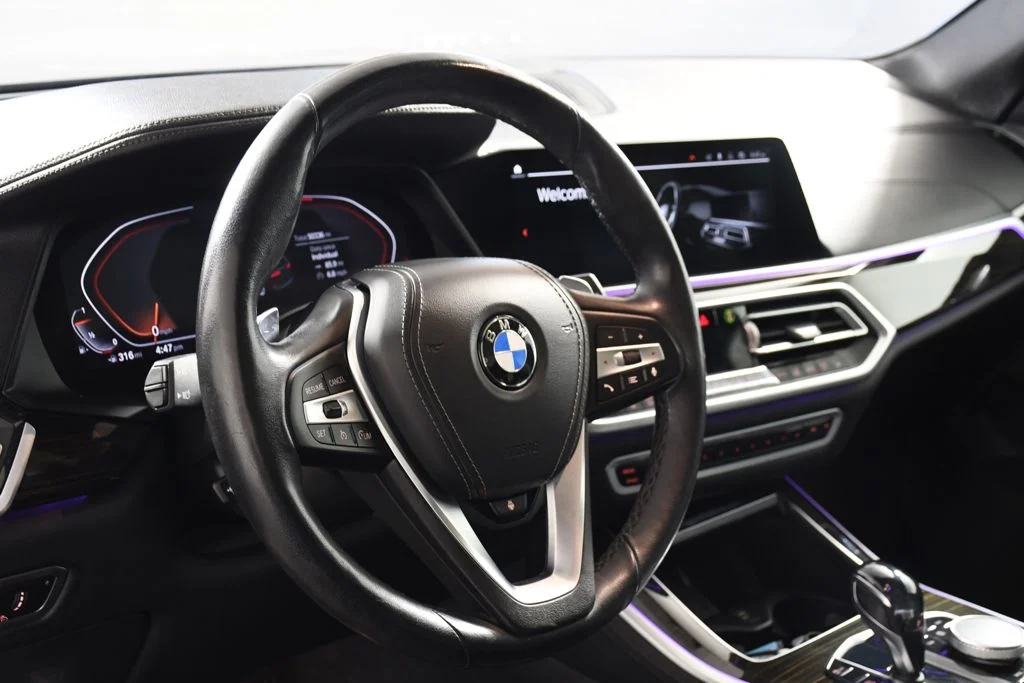 Used 2021 Jet Black BMW xDrive40i image 13