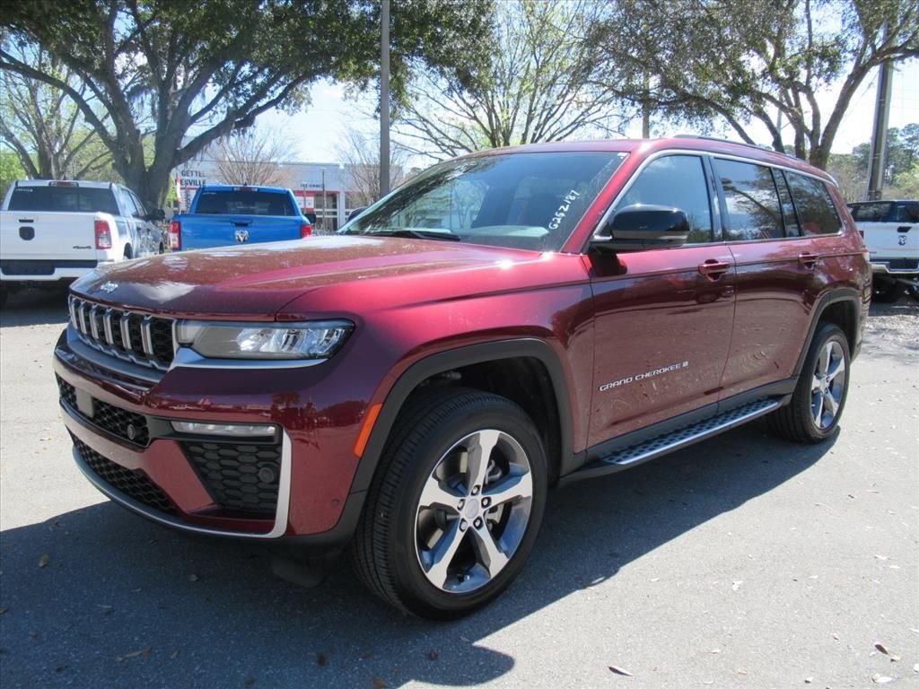 New 2026 Velvet Red Pearl-Coat Exterior Paint Jeep Limited image 3