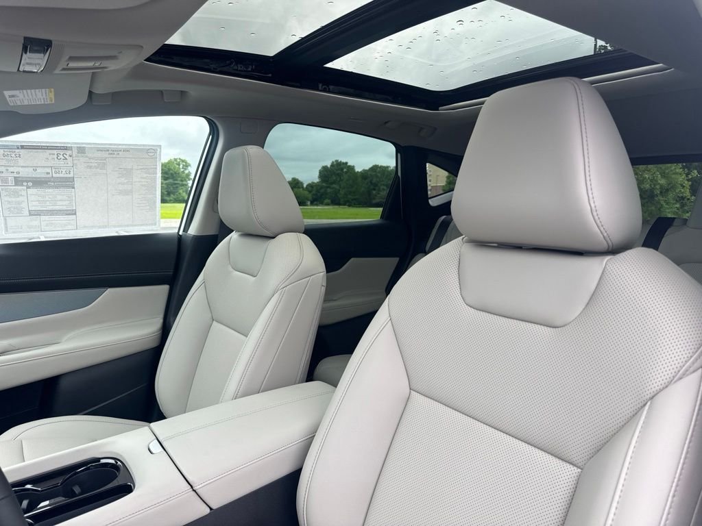 New 2026 Everest White Pearl TriCoat Nissan SL image 12