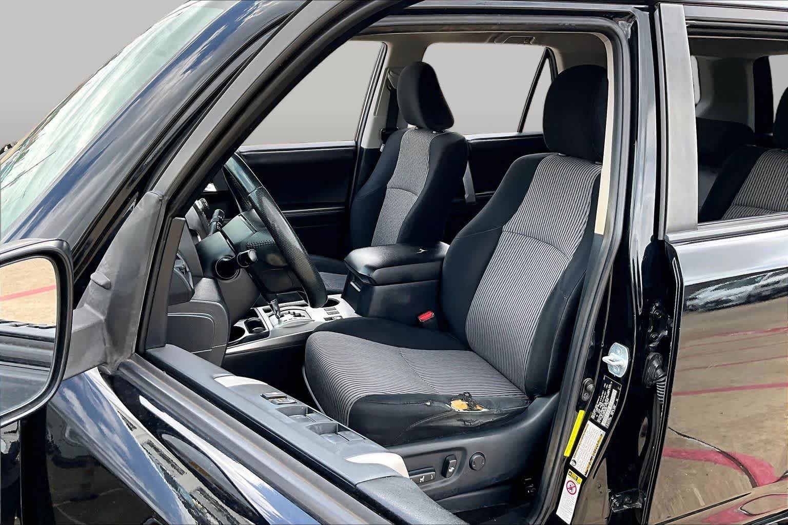 Used 2015 Attitude Black Metallic Toyota SR5 image 8
