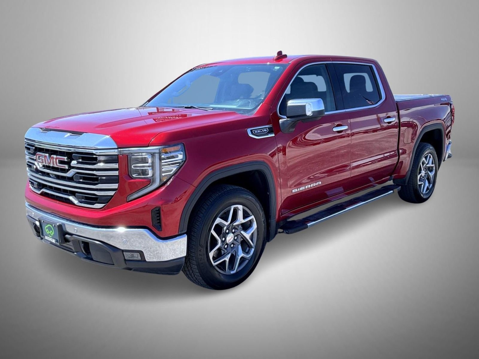 2024 GMC Sierra 4WD Crew Cab Short Box SLT's photo