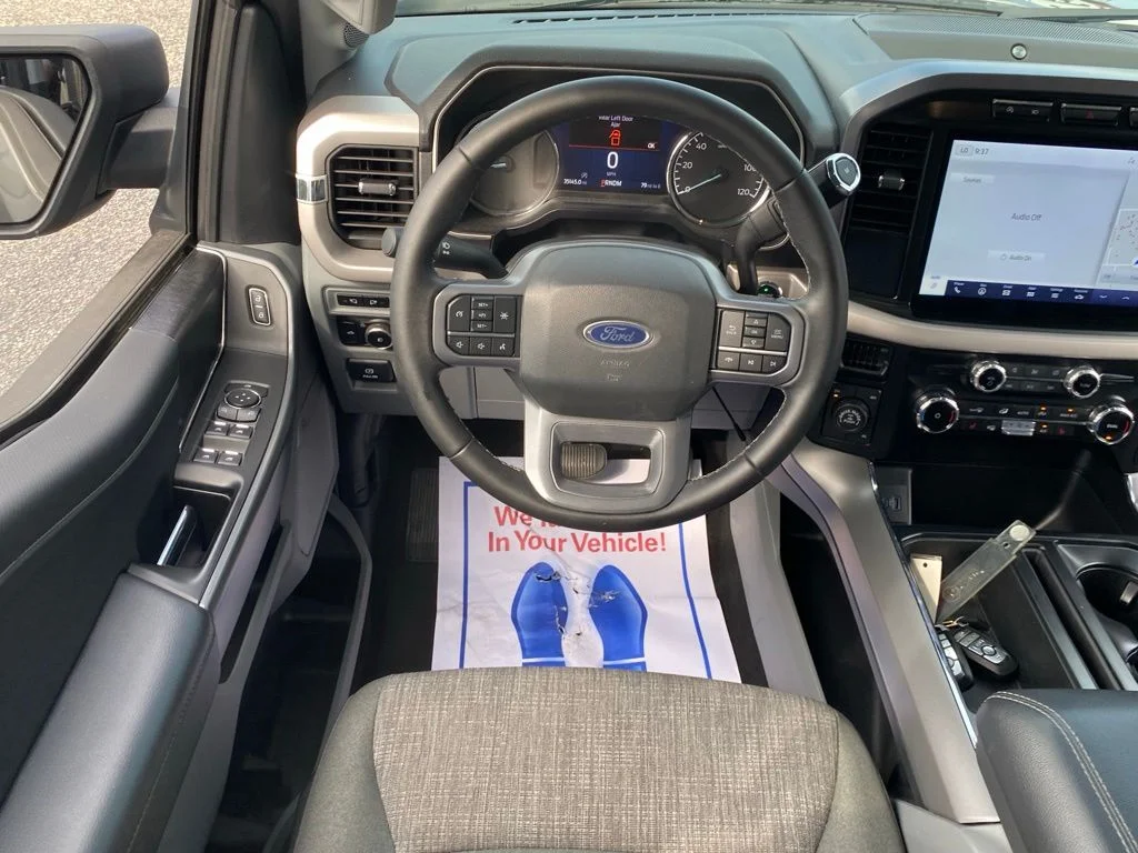 Used 2023 Gray Ford XLT image 10