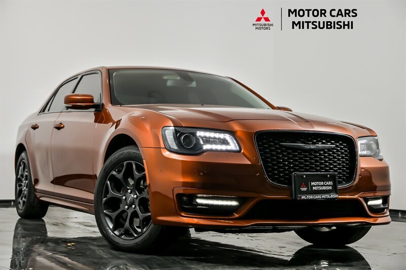 2021 Chrysler 300 Touring