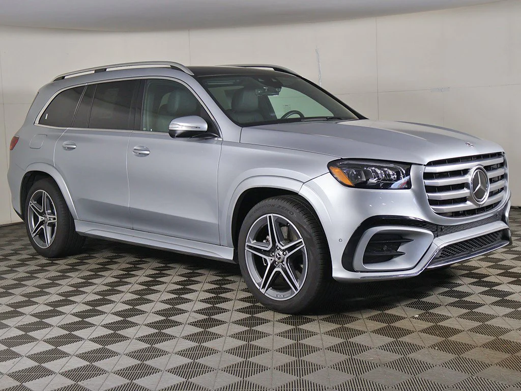 Used 2025 Silver Mercedes-Benz GLS 450 image 58