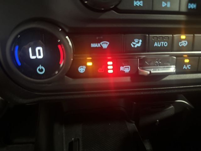 New 2026 Avalanche Gray Ford Outer Banks® image 34