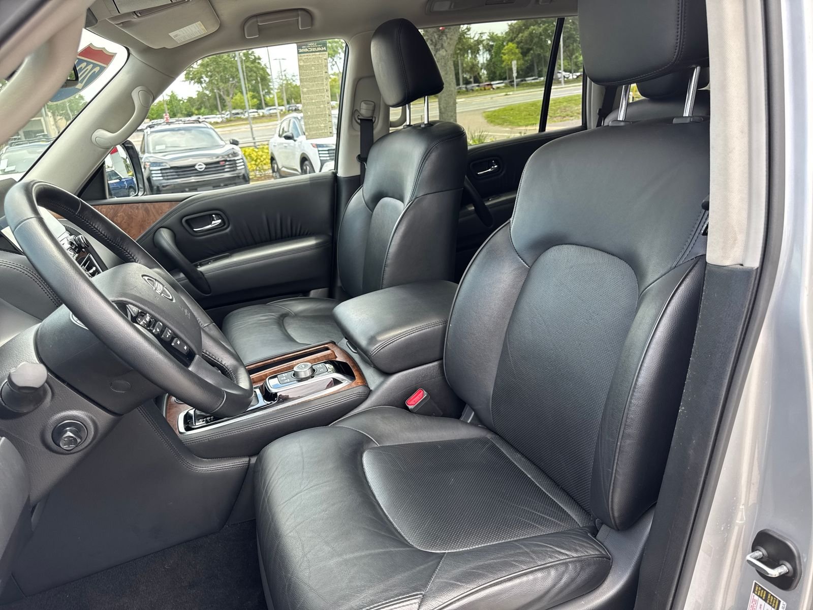 Used 2024 Silver Nissan SL image 36