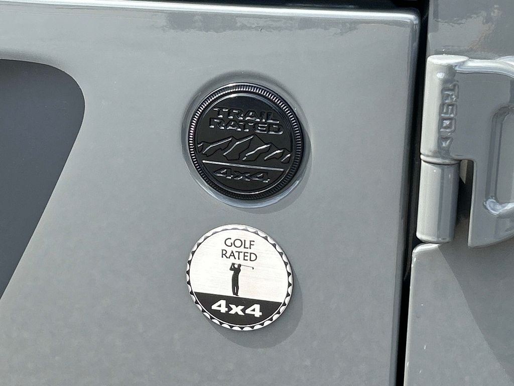 Used 2021 Gray Jeep Sport image 28