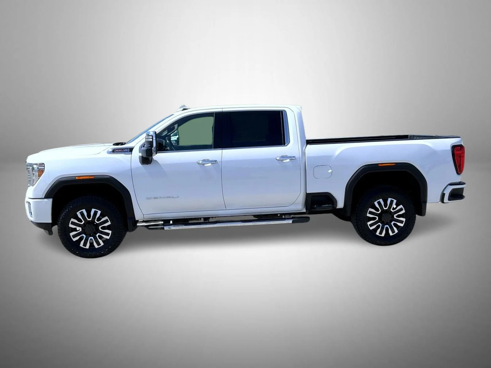 Used 2020 White GMC Denali image 8