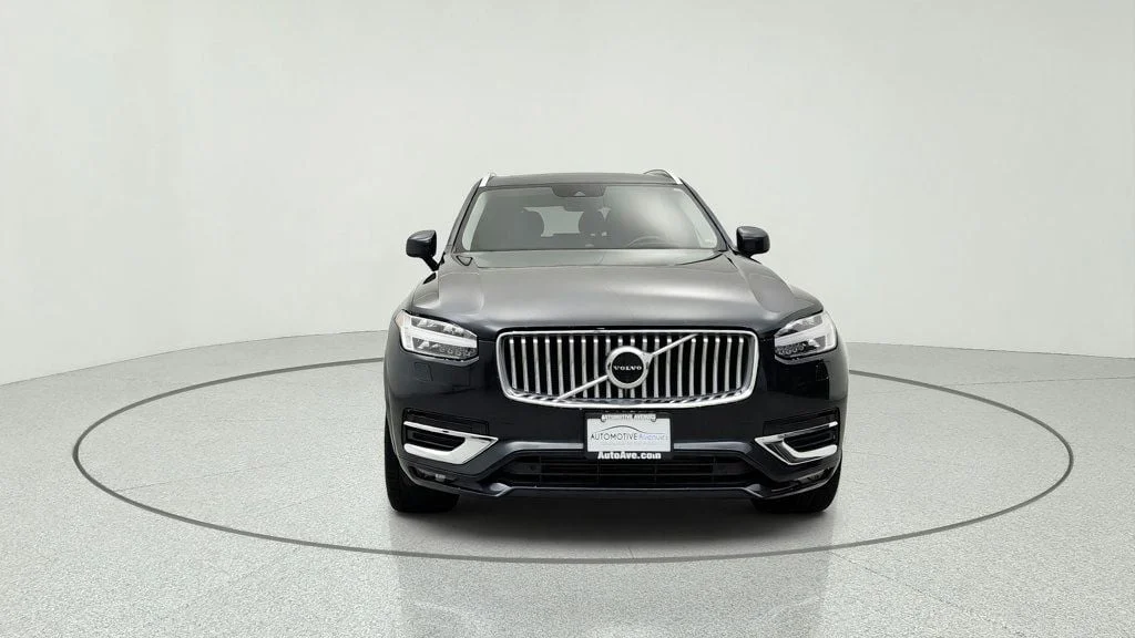 Used 2022 Savile Grey Metallic Volvo T6 AWD Inscription 7P w/ Bowers & Wilkins Audio & Air Suspension image 2