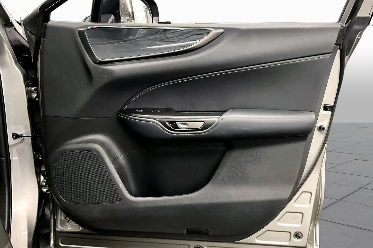 Used 2025 Atomic Silver Lexus Premium image 22