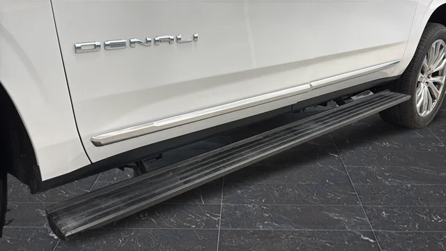 Used 2023 Summit White GMC Denali image 44