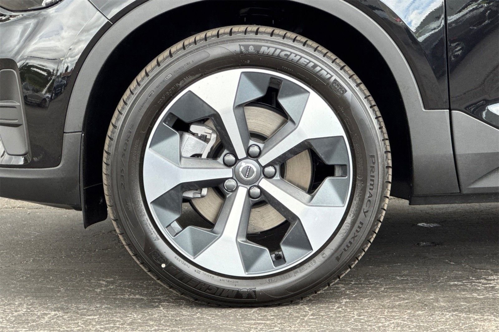 2025 Volvo XC40 Core - Photo 26