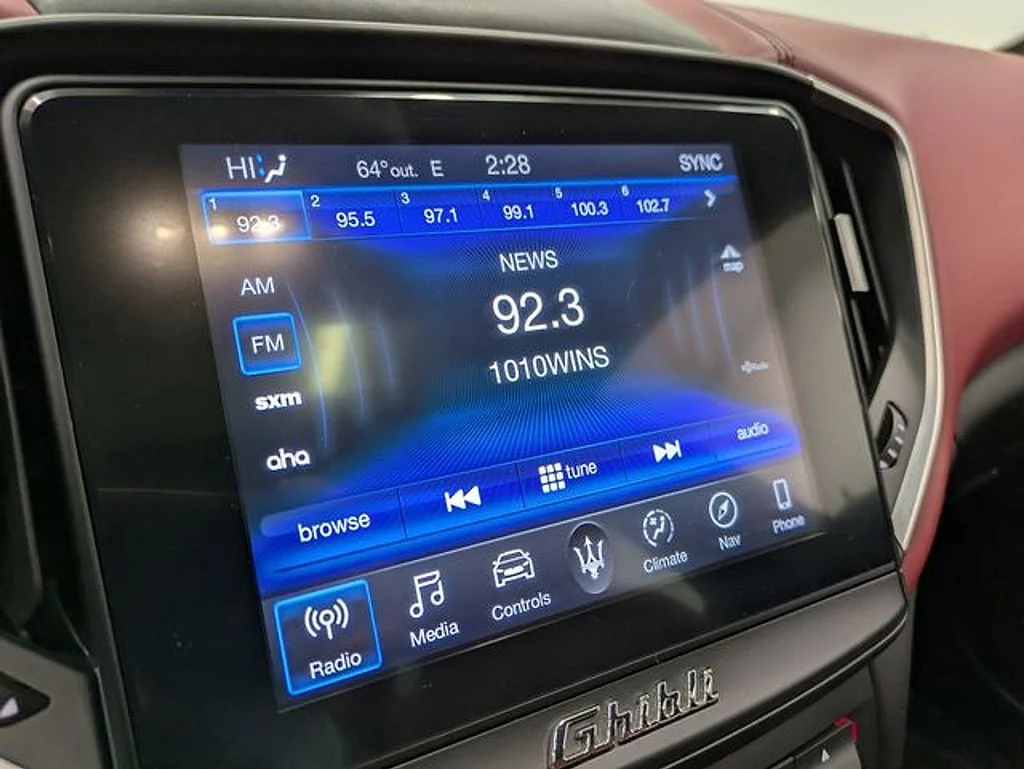 Used 2019  Maserati  image 13
