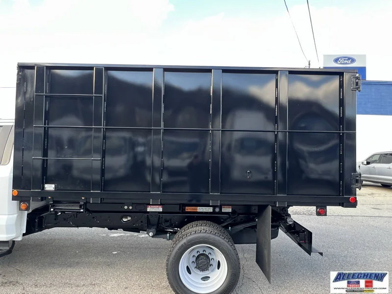 2025 Ford F-550 Super Duty Chassis Cab XL - Photo 9