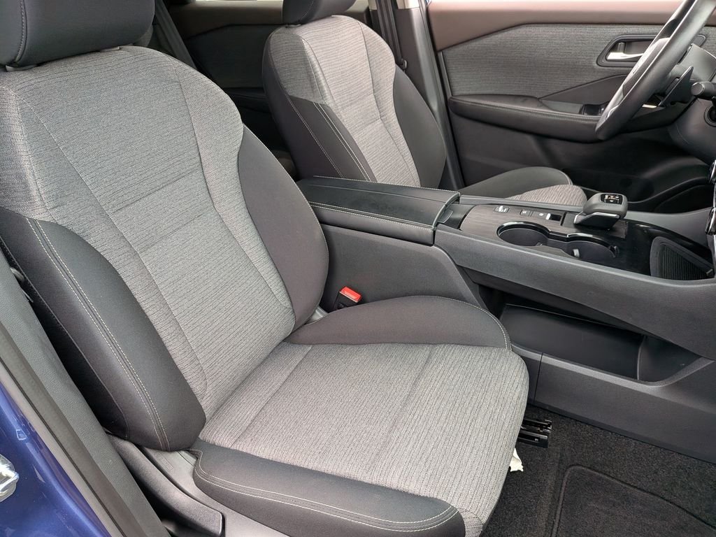 Used 2023 Caspian Blue Metallic Nissan SV image 30