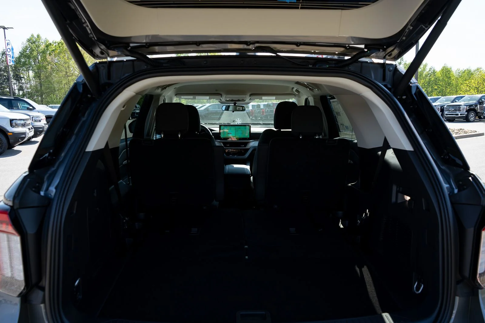 New 2026 Carbonized Gray Metallic Ford Active image 9