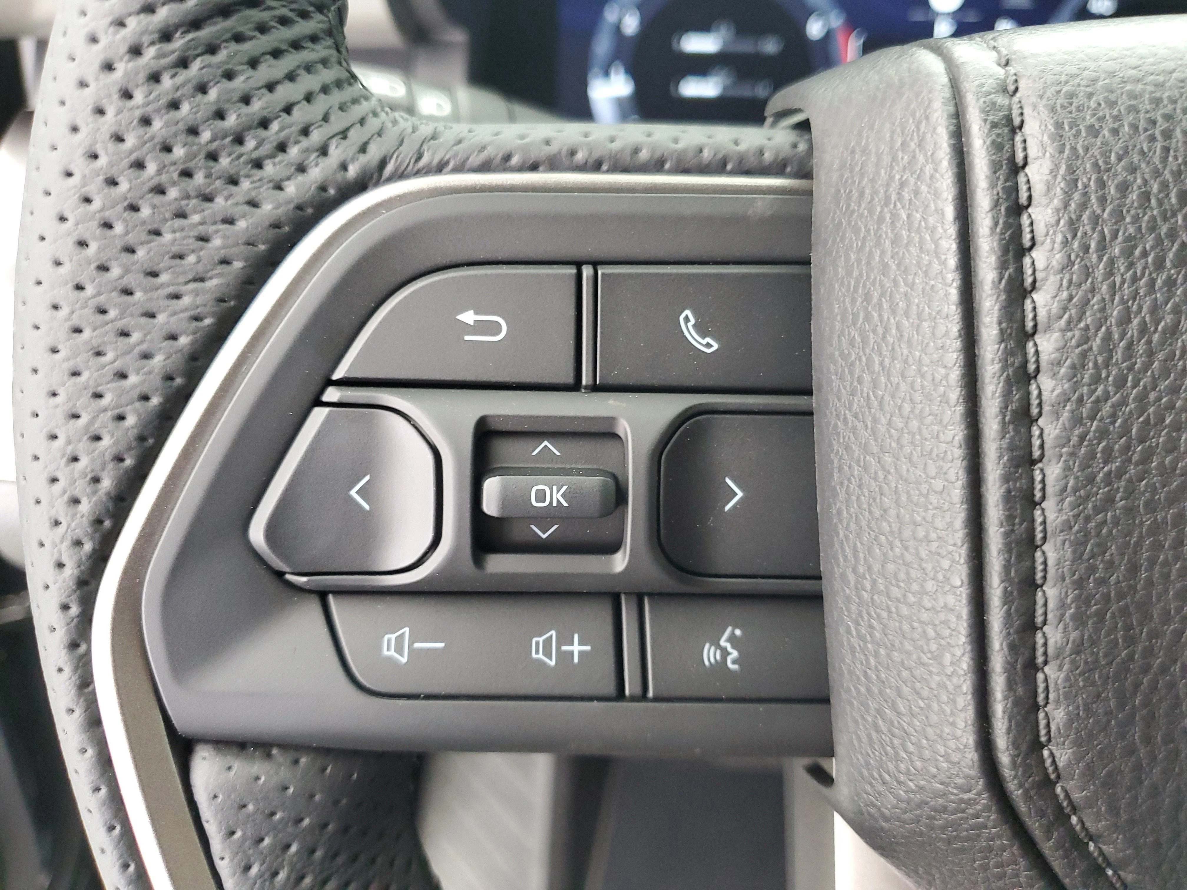 2025 Toyota Tacoma TRD Off Road - Photo 20